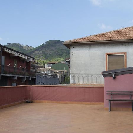 Casa Vacanze Mongibello Nicolosi Bagian luar foto