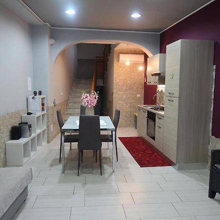 Casa Vacanze Mongibello Nicolosi Bagian luar foto