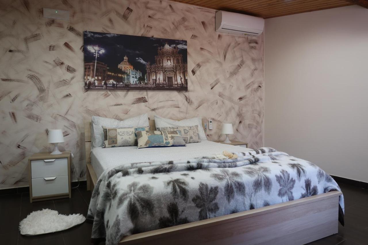 Casa Vacanze Mongibello Nicolosi Bagian luar foto