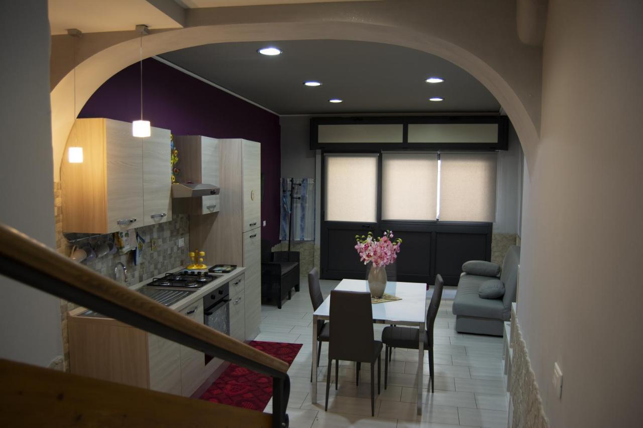 Casa Vacanze Mongibello Nicolosi Bagian luar foto
