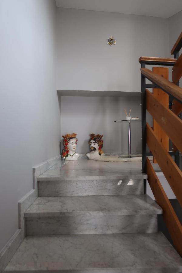 Casa Vacanze Mongibello Nicolosi Bagian luar foto