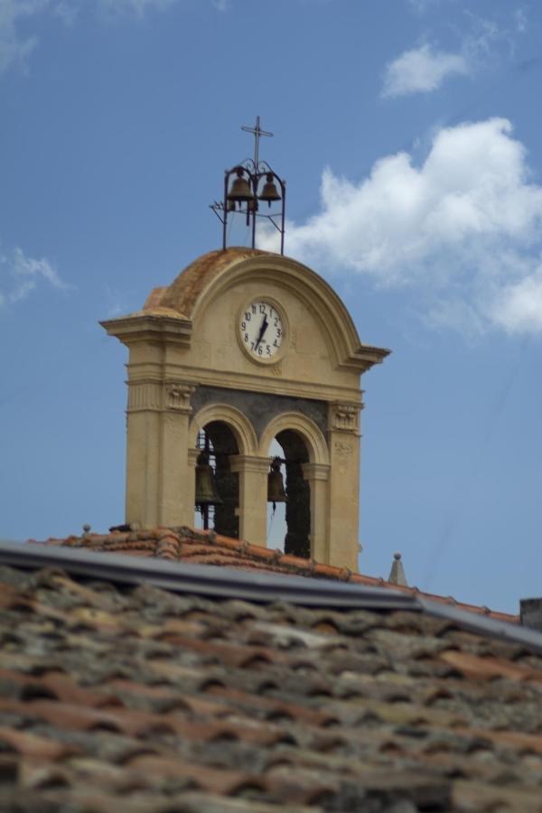 Casa Vacanze Mongibello Nicolosi Bagian luar foto